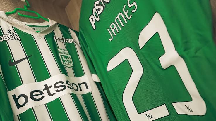 Camiseta Nacional 2026 Personalizada - James 23