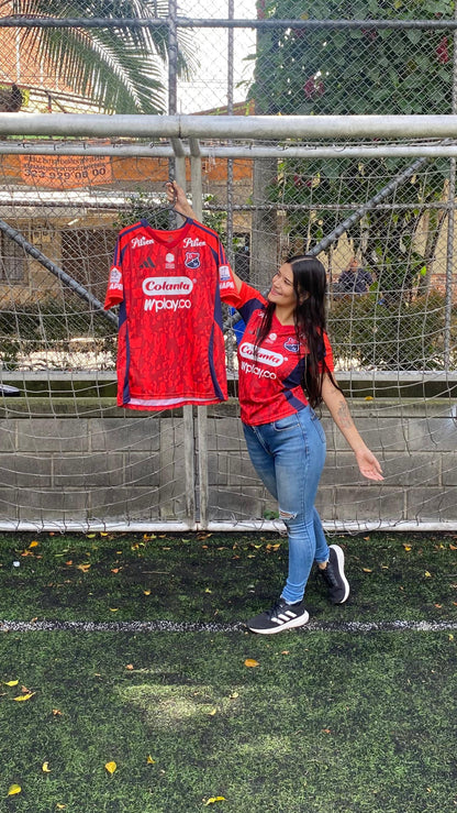 🔴🔵Camiseta DIM 2025 – ¡Vístete de historia, vibra con el Poderoso! 🏆🔥